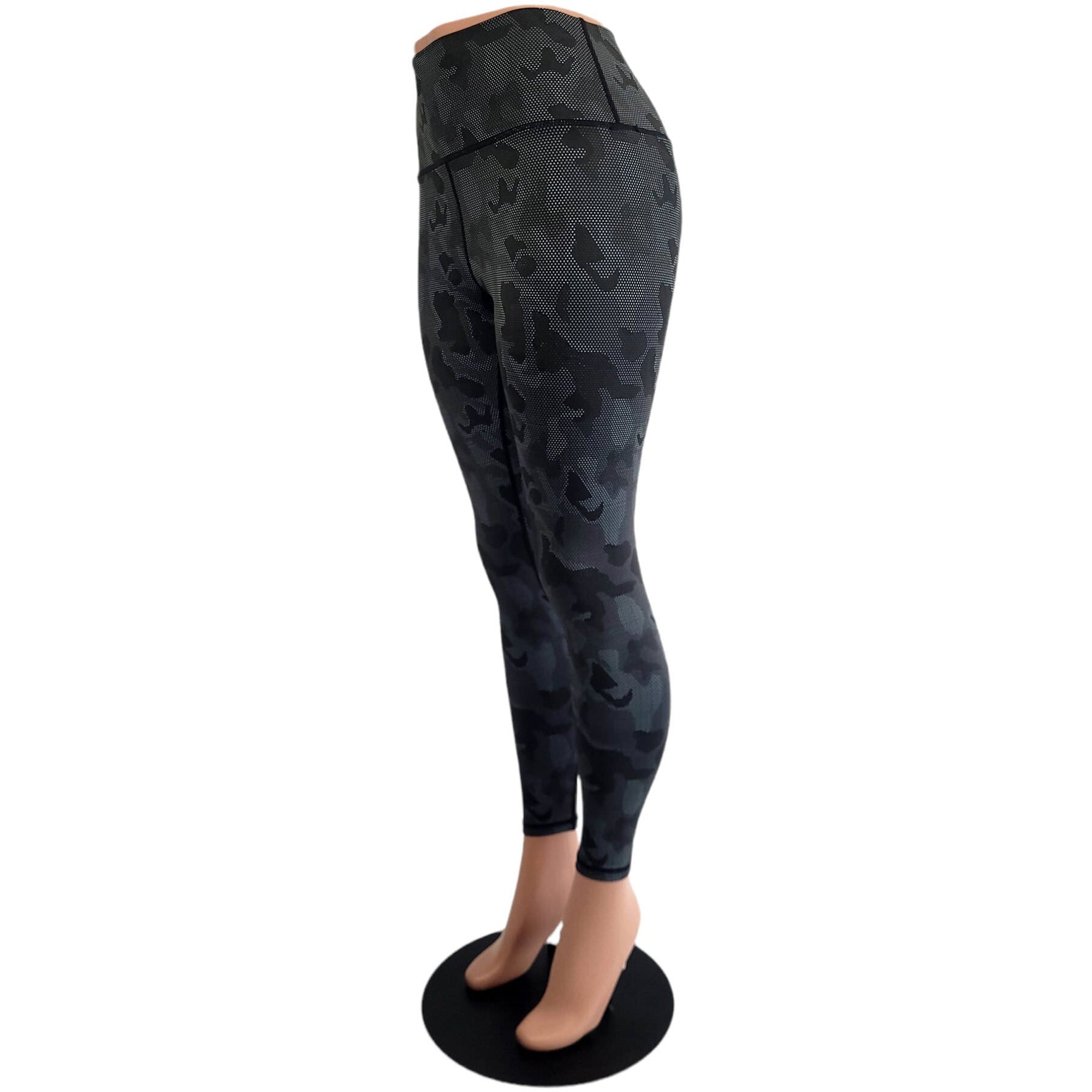 Black camo cheap leggings lululemon